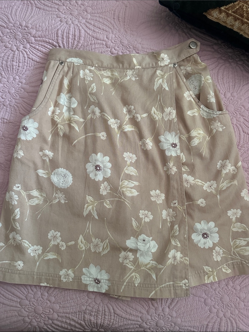 Susan Bristol Beige Floral A-Line Skort, elastic waist, shorts, jorts, vintage - Picture 3 of 11